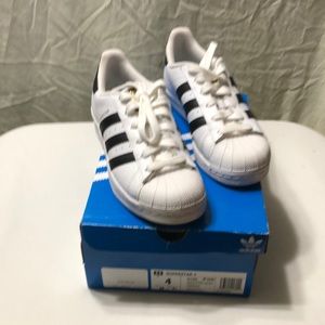 Adidas Superstar Sneakers